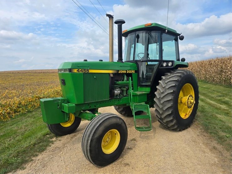 john-deere-4455-image-1