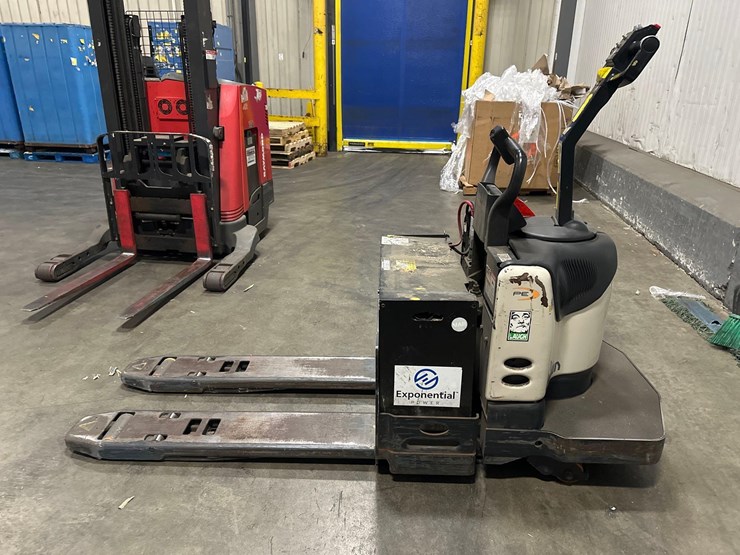 2015-crown-pe4500-60-image-1