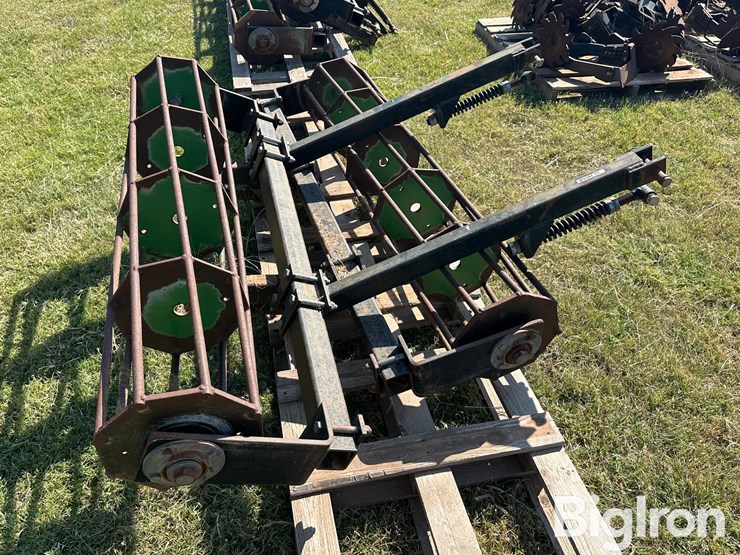 john-deere-rolling-baskets-image-8