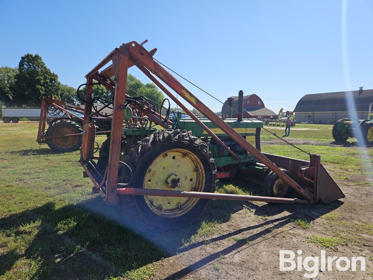 1958-john-deere-720-image-6