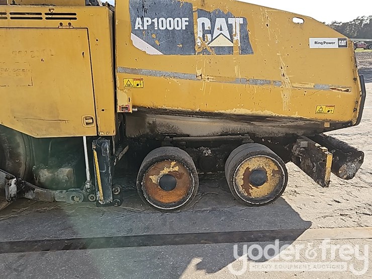 2017-caterpillar-ap-1000f-image-10