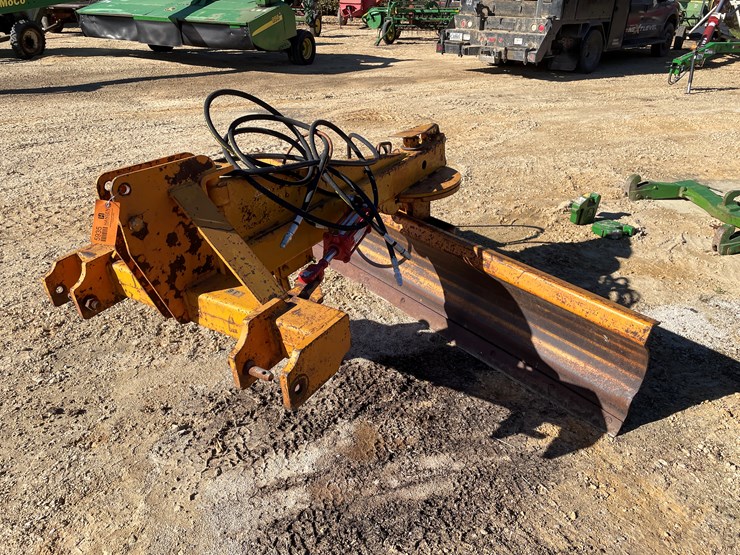 #5935-•-big-ox-9'-hydraulic-back-blade-image-1