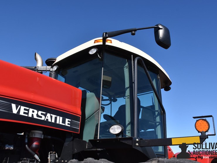 2010-versatile-375-image-17