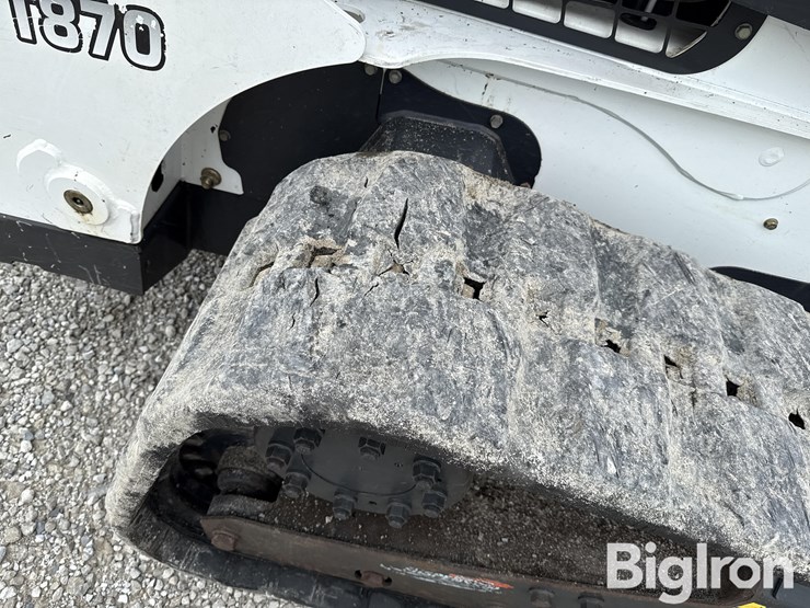 2017-bobcat-t870-image-18