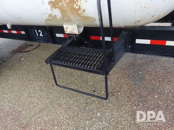 double-nh3-nurse-tanks-(pz14081,-unit-50413,-tank-12)-image-38