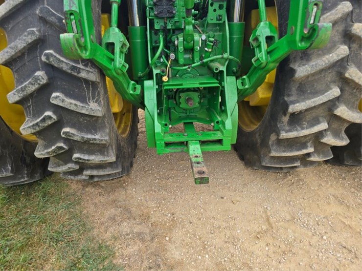 john-deere-8330-image-6