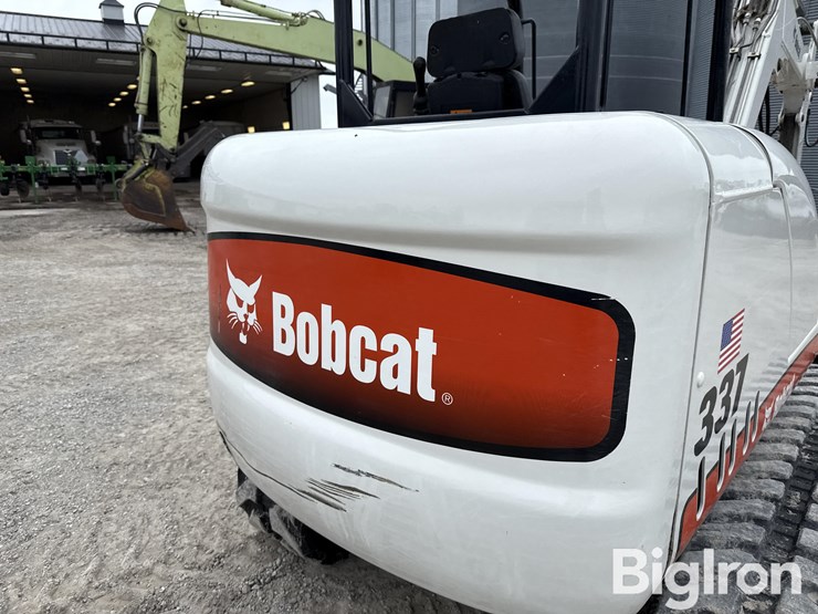 2005-bobcat-337g-image-10