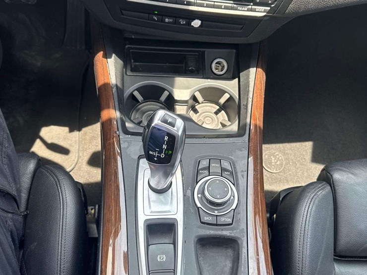 2013-bmw-x5-image-16