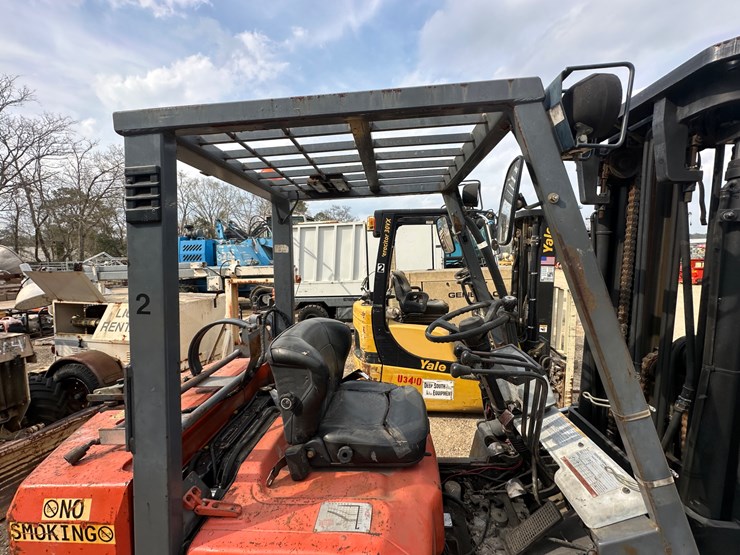 #2604-•-toyota-sgc30-forklift-|-parts/repairs-image-33