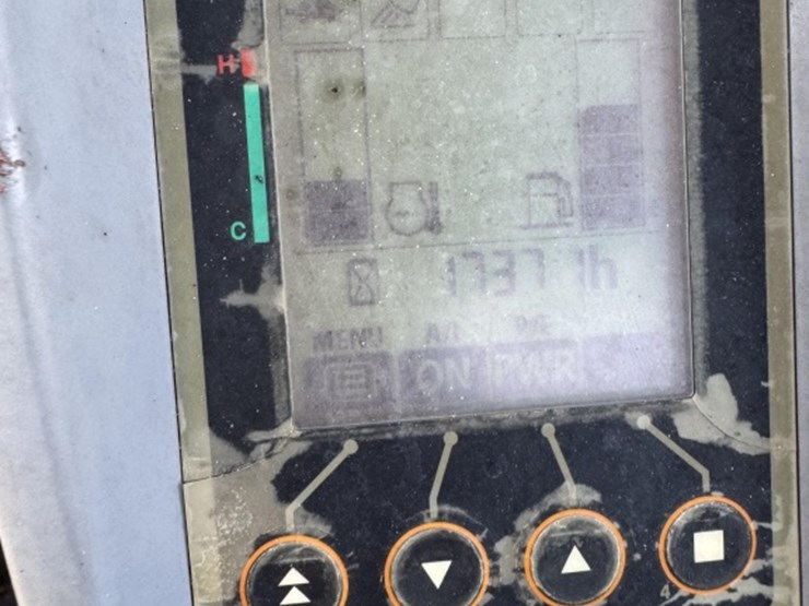 2021-deere-35g-image-6