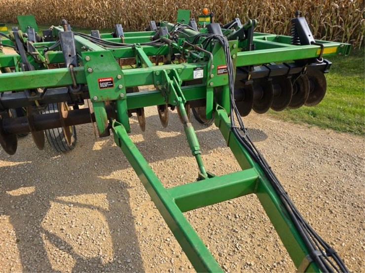 john-deere-714-image-11