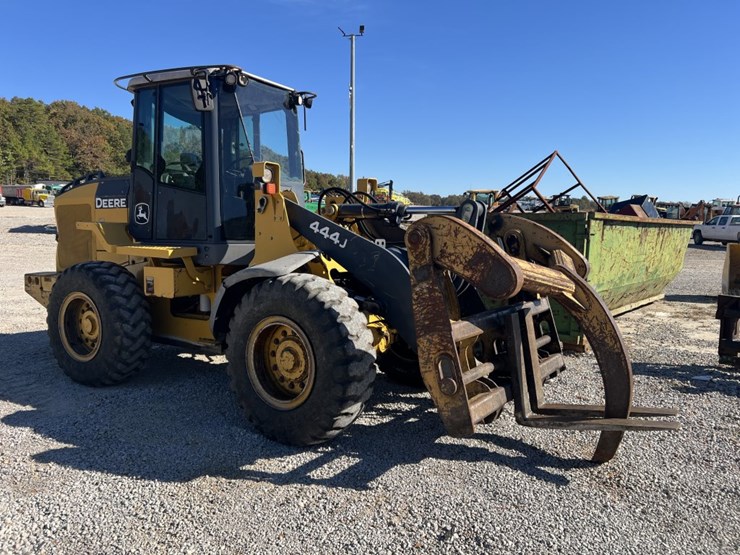 deere-444j-image-1
