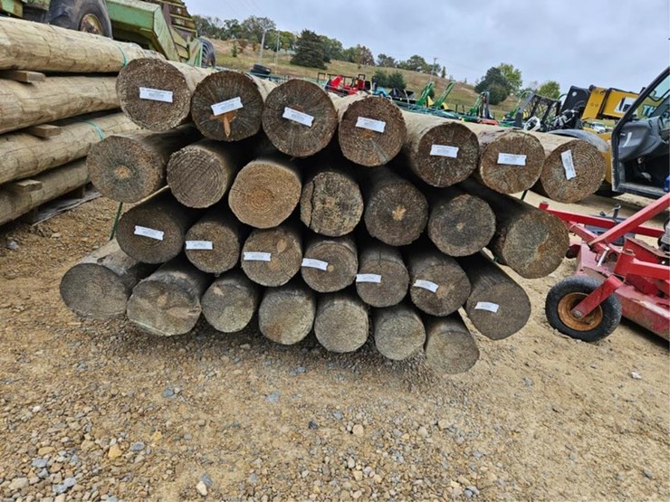 #3061-•-28-6"-x-8'-wood-posts-image-8