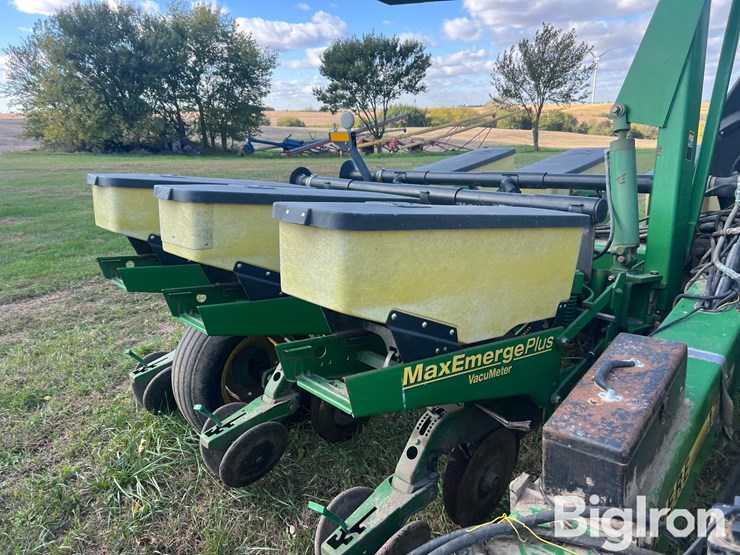 john-deere-1760-image-15