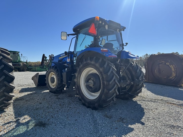 new-holland-155-image-4