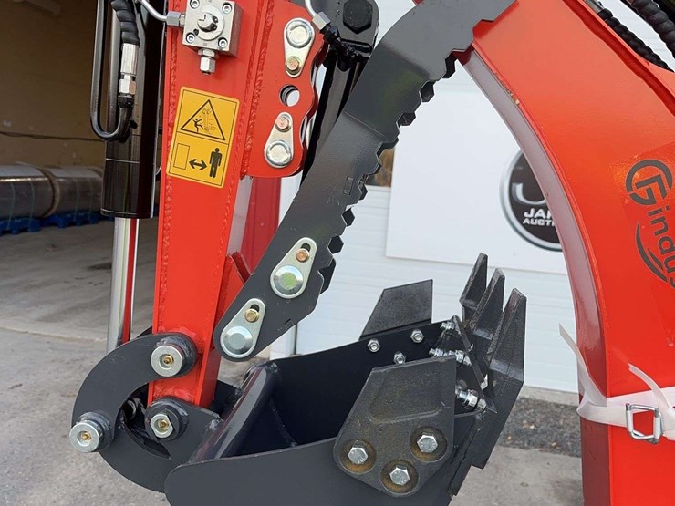 2025-cfg-qk20r-mini-excavator-image-9