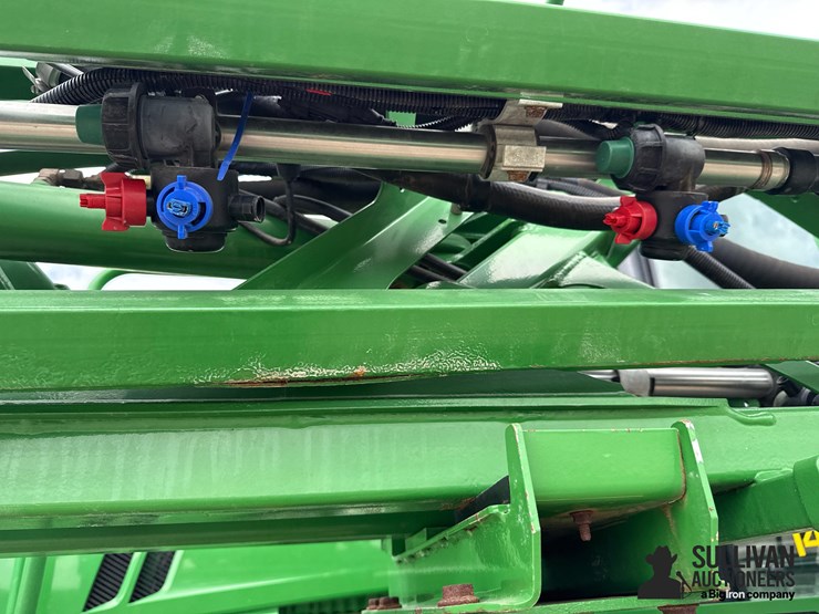 2014-john-deere-r4038-image-18