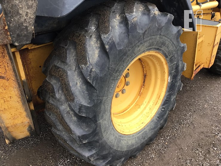 2004-deere-310g-image-22