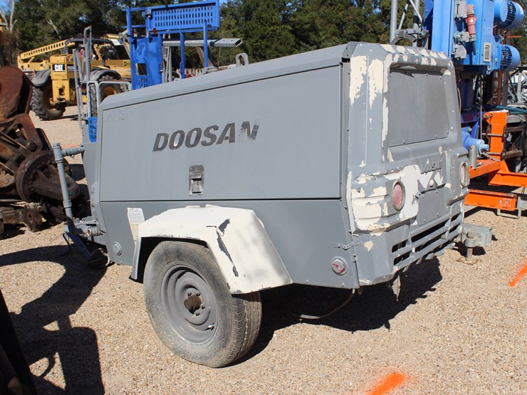 #2793-•-doosan-p185-compressor-|-for-parts/repairs-image-12