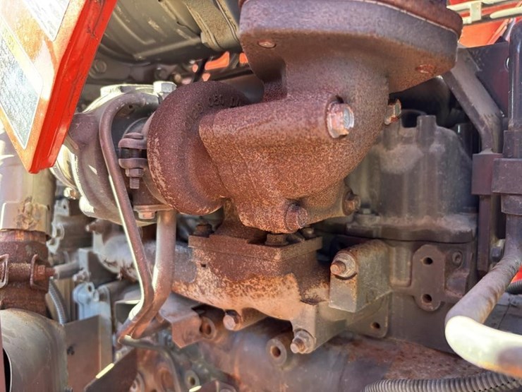 2019-kubota-m7060d-image-58