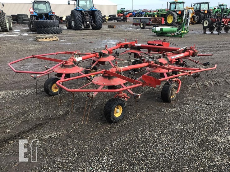 new-holland-169-image-7