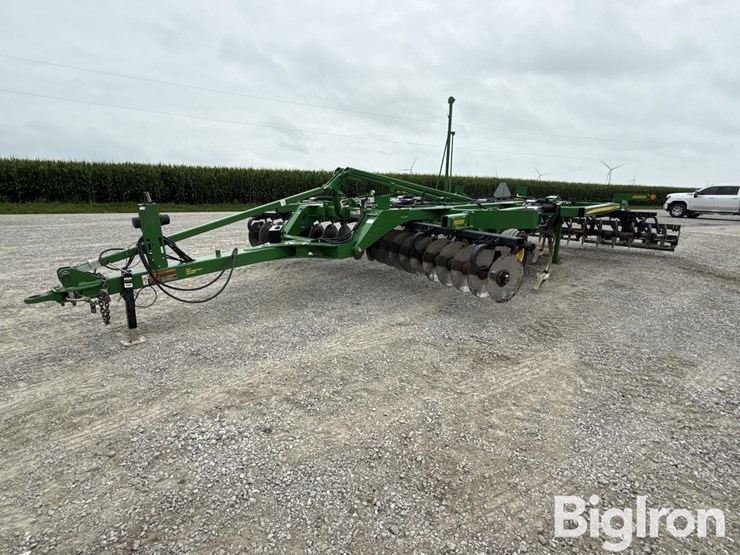 john-deere-2720-image-1