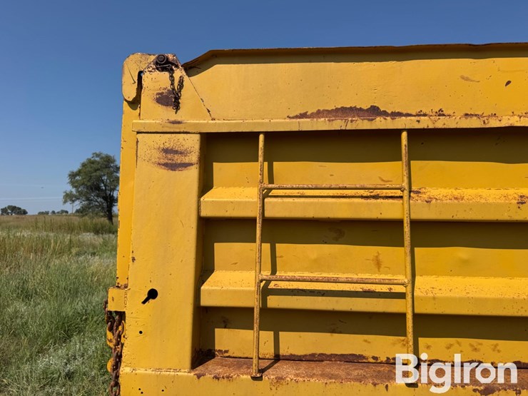 1976-international-f4270-image-17