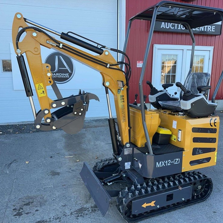2025 AGT MX12Z Mini Excavator