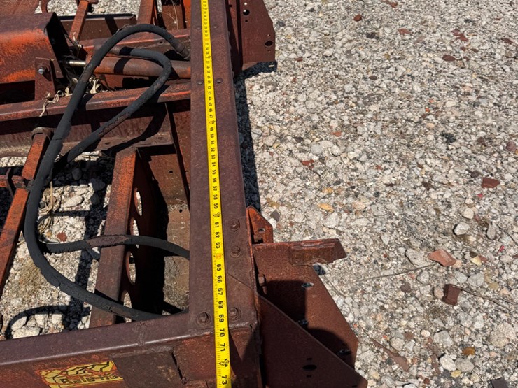 farmhand-bale-attachment-image-17