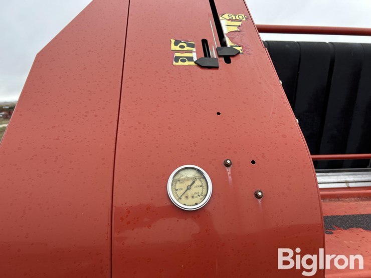 2012-new-holland-br7080-image-18