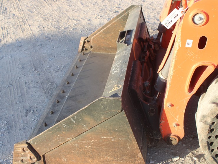 kubota-ssv65-image-10