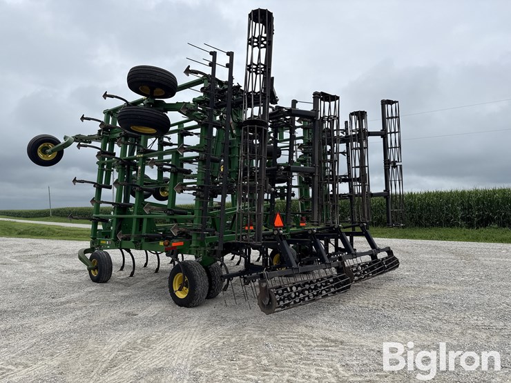 john-deere-2210-image-7