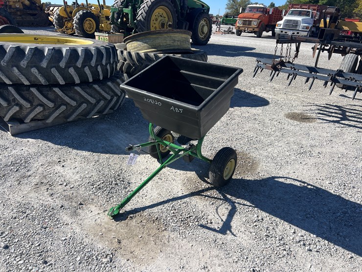 john-deere-la-image-1