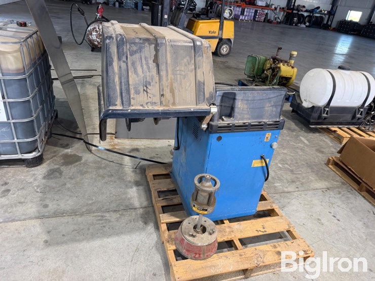 1997-geodyna-40-tire-balancer-image-8