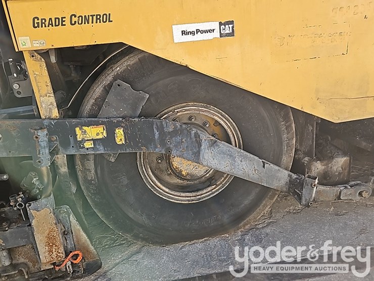 2017-caterpillar-ap-1000f-image-9