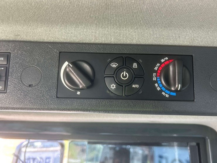 hyundai-hl960-image-33