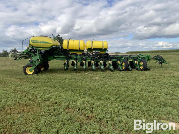 john-deere-1770nt-image-4