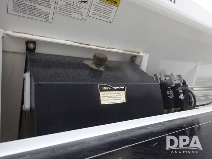 2000-new-leader-l3220-g4-image-53