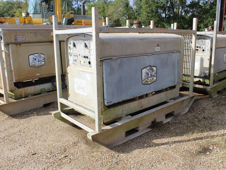 #2556-•-lincoln-welder-|-parts-or-repair-image-1