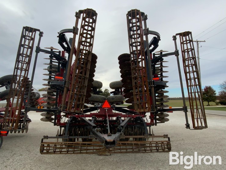 2012-case-ih-330-image-6