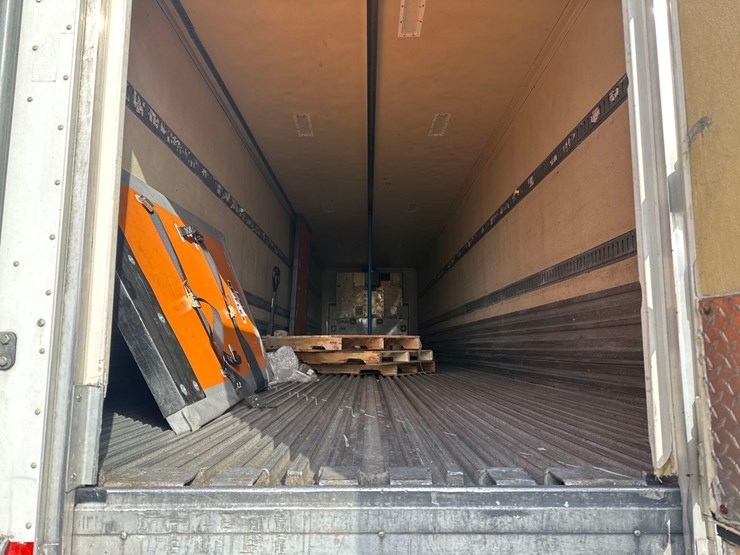 2012-great-dane-refrigerated-image-7