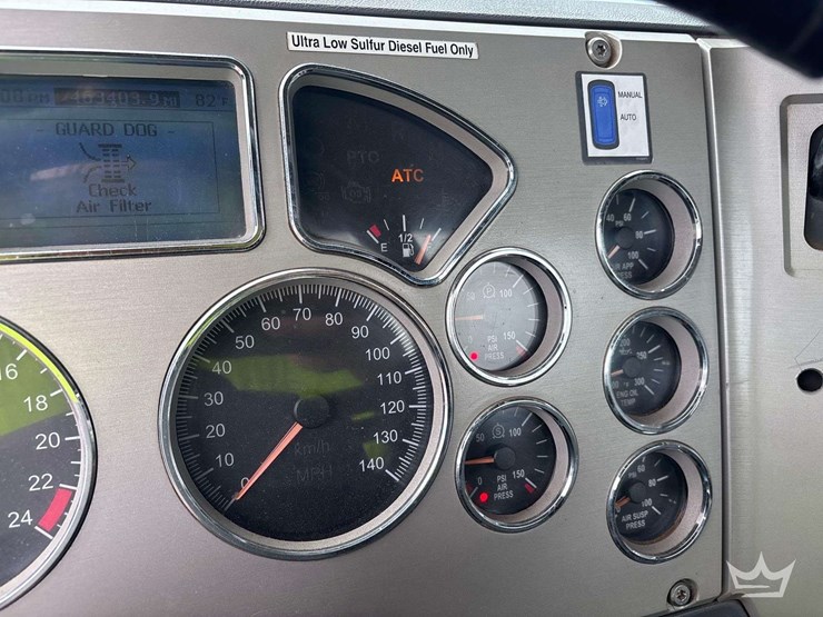 2012-mack-cxu613-day-cab-t/a-wet-kit-truck-tractor-image-31