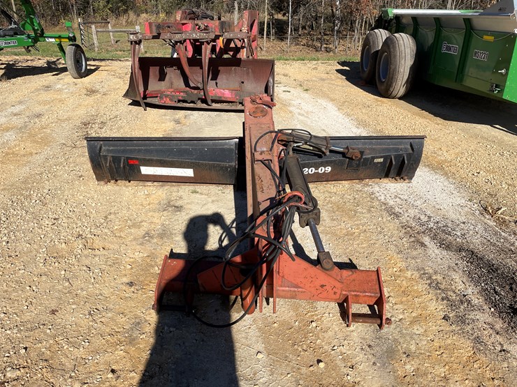 #5936-•-brush-hog-120-09-3-point-9'-hydraulic-back-blade-image-2