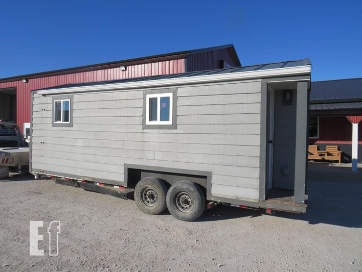8'-x-22'-tiny-house-on-transport-image-3