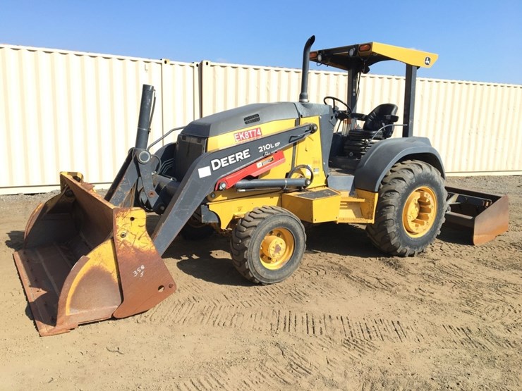 2019-deere-210lep-image-1