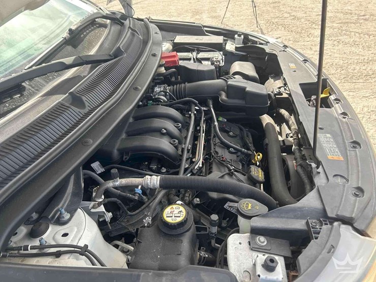 2013-ford-explorer-image-7