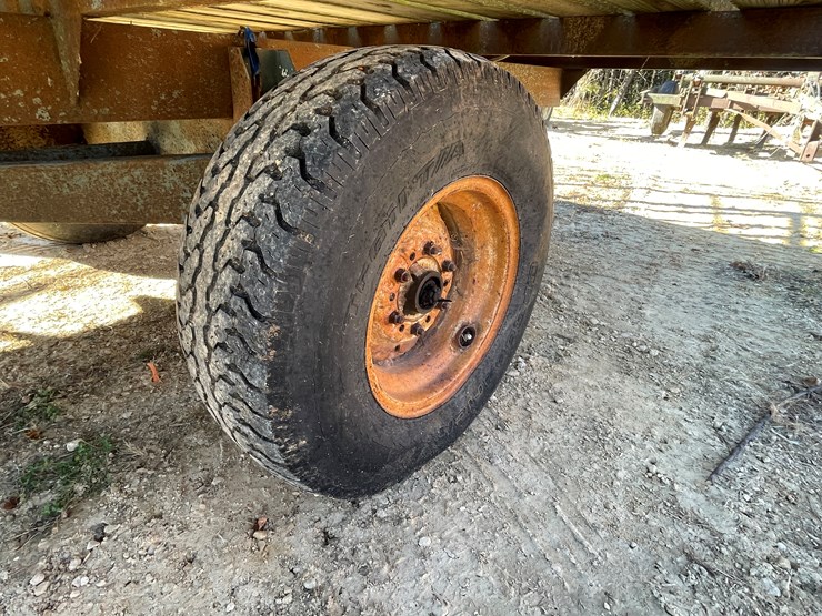 #5927-•-16'-hay-rack-image-11