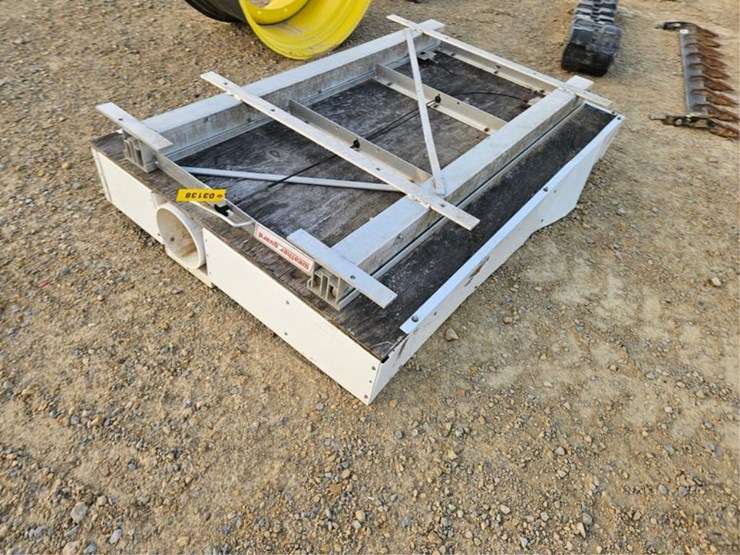 #3138-•-weather-guard-slide-out-tool-tray-image-3
