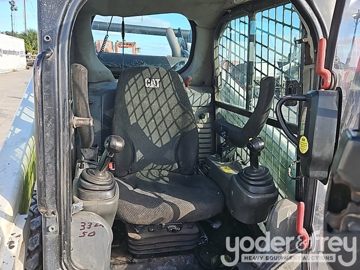 2018-caterpillar-272d2-image-18