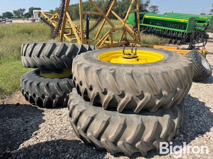 deere-tires-image-3